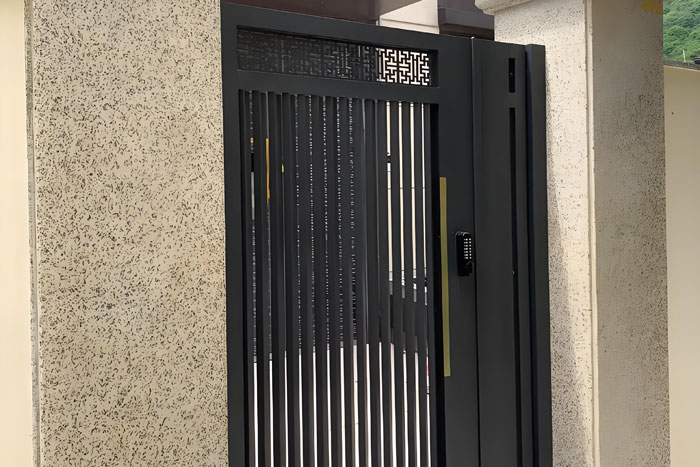 黃金麻花崗巖出現(xiàn)銹斑如何解決?